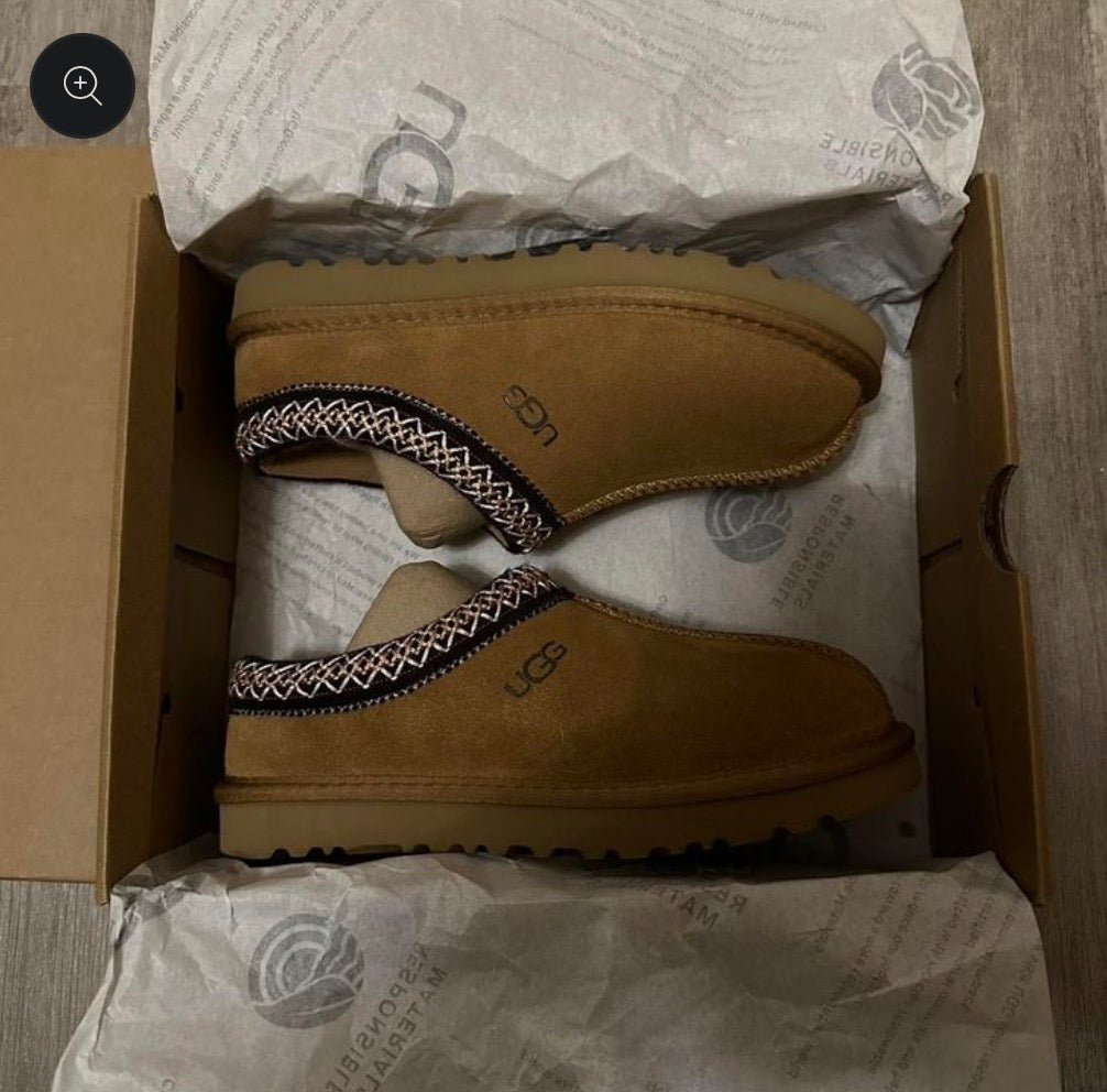 UGG